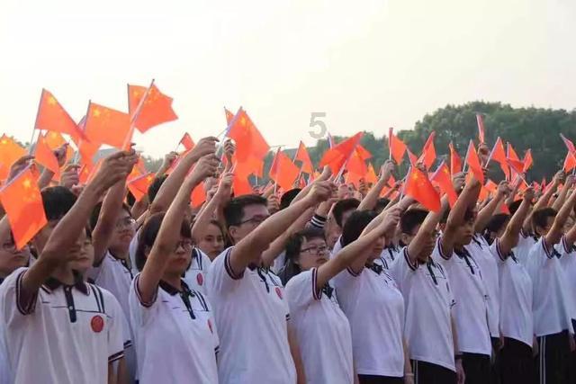 很有时尚感的哈弗F5，性能方面表现如何呢？游戏画面